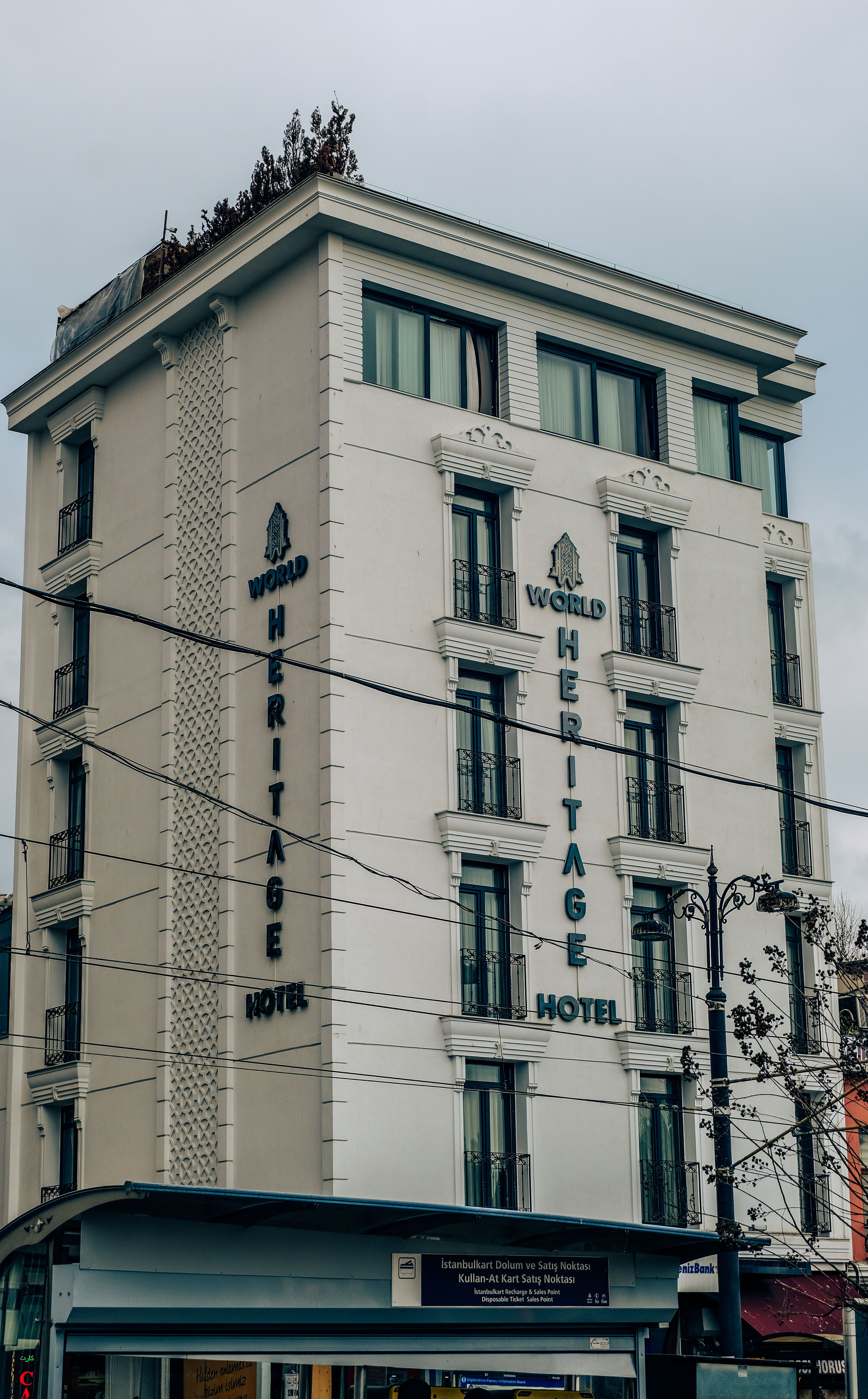 Hostel and budget lodging in the city